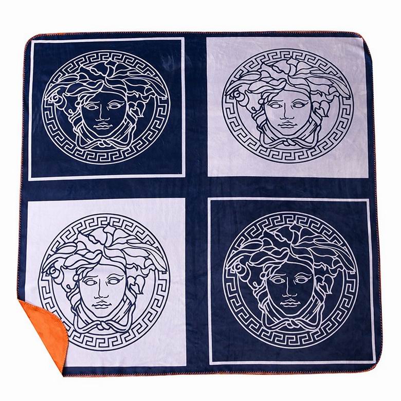 Versace 1.5x1.5m 15x2m 2x2.3m 50